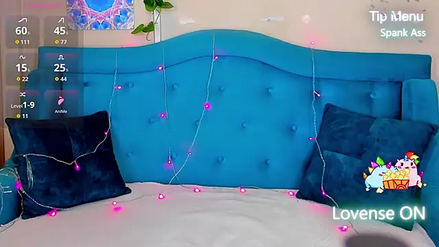 MilliStrii online show from October 7, 2025, 1:39 am