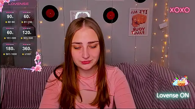 Snapshot of MilliStrii chatting on January 15, 2026, 12:47 am MilliStrii online show from January 15, 2026, 12:47 am