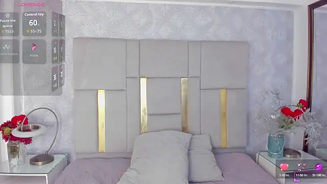 Camilaa Sanchez  online show from October 13, 2025, 12:18 pm