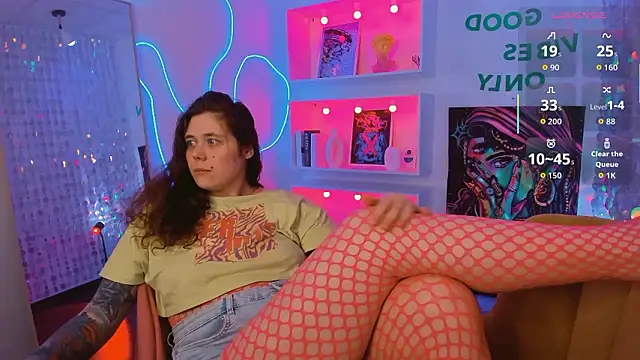 Snapshot of SophiePure chatting on February 19, 2026, 1:46 am SophiePure online show from February 19, 2026, 1:46 am