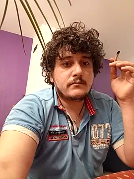 Snapshot of Daminou28 chatting on September 20, 2025, 2:16 am Daminou28 online show from September 20, 2025, 2:16 am