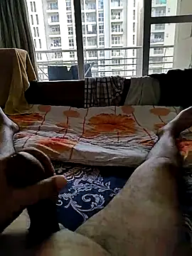 Snapshot of Nuttysub chatting on February 22, 2025, 6:39 am Nuttysub online show from February 22, 2025, 6:39 am