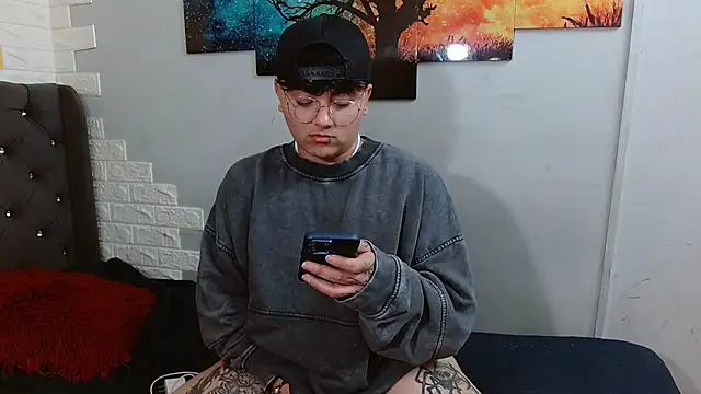 Snapshot of isabeautyx19 chatting on January 7, 2026, 3:17 pm isabeautyx19 online show from January 7, 2026, 3:17 pm