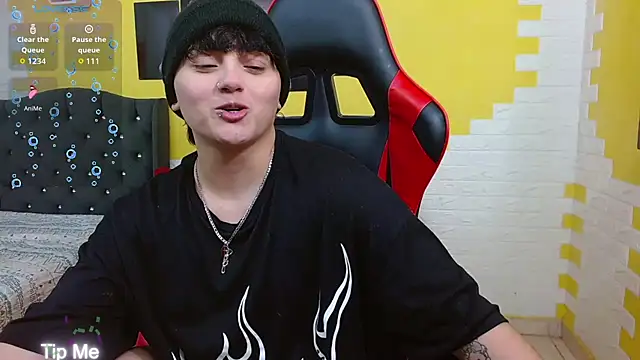 Snapshot of isabeautyx19 chatting on February 4, 2026, 2:39 am isabeautyx19 online show from February 4, 2026, 2:39 am