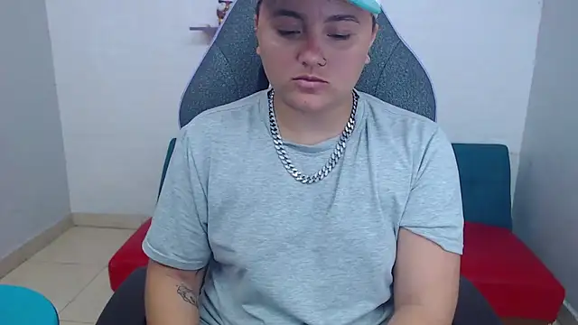 isabeautyx19 online show from January 30, 2025, 5:28 pm