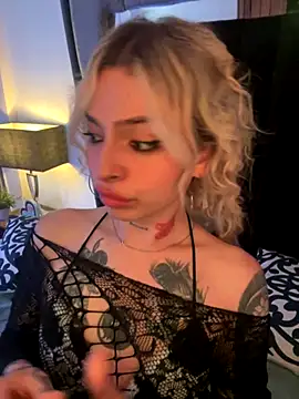 Bonnie vega online show from October 19, 2025, 6:32 pm