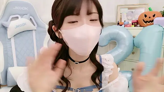 -minami- online show from November 1, 2025, 12:10 pm