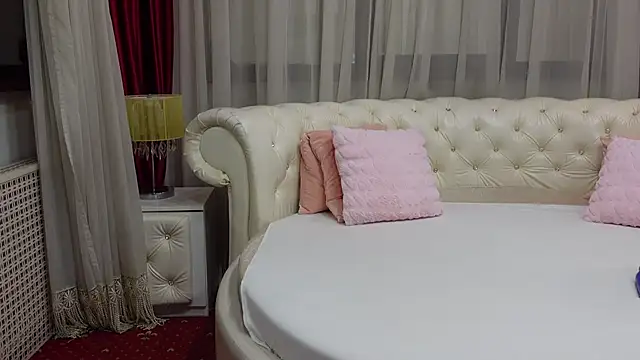 NinaCrystal1 online show from February 20, 2025, 5:55 am