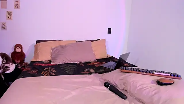 cherrypancakes online show from April 9, 2026, 10:43 am