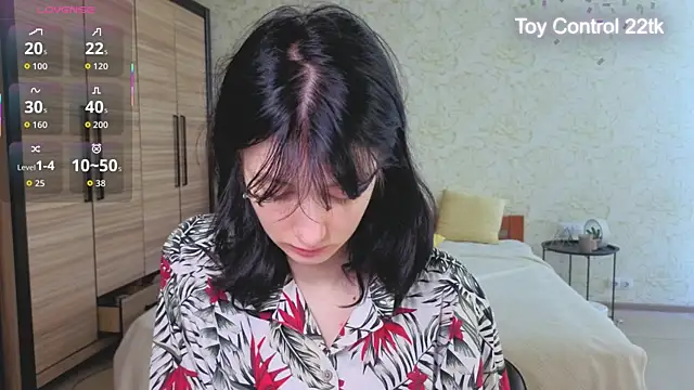 JulisSweet online show from July 11, 2026, 7:08 am
