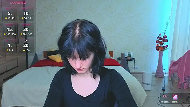 JulisSweet online show from February 17, 2026, 8:33 am