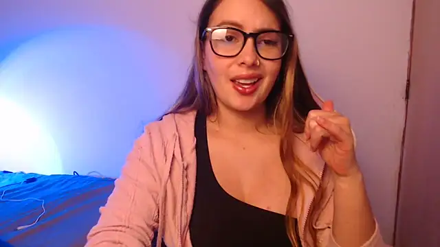 lalawhitte online show from October 20, 2025, 9:04 pm