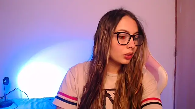 lalawhitte online show from October 28, 2025, 9:25 pm