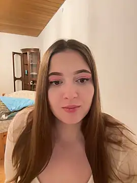 Snapshot of Kamilla_Loop chatting on January 25, 2025, 9:25 pm Kamilla Loop online show from January 25, 2025, 9:25 pm