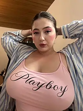 Snapshot of Kamilla_Loop chatting on October 1, 2025, 8:57 pm Kamilla Loop online show from October 1, 2025, 8:57 pm