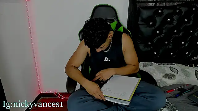 Snapshot of nicky_vances chatting on February 24, 2026, 5:03 pm nicky vances online show from February 24, 2026, 5:03 pm