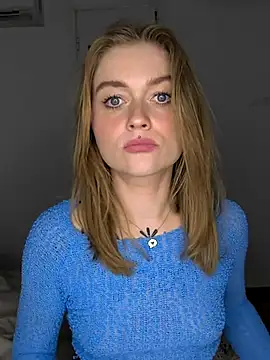 Goldloeckchen159 online show from April 10, 2026, 8:38 pm