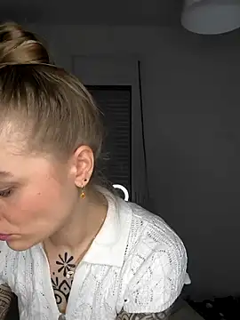 Goldloeckchen159 online show from April 19, 2026, 4:41 pm