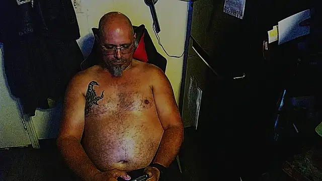 KrazyLegz online show from July 5, 2026, 11:44 pm