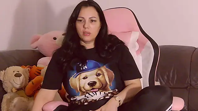 ReiyaRey online show from December 3, 2025, 10:31 pm