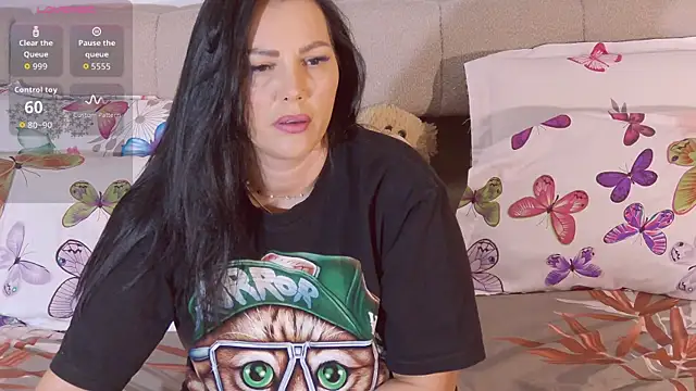 ReiyaRey online show from March 24, 2026, 11:38 pm