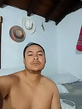 Snapshot of piton77 chatting on February 6, 2026, 9:16 am piton77 online show from February 6, 2026, 9:16 am