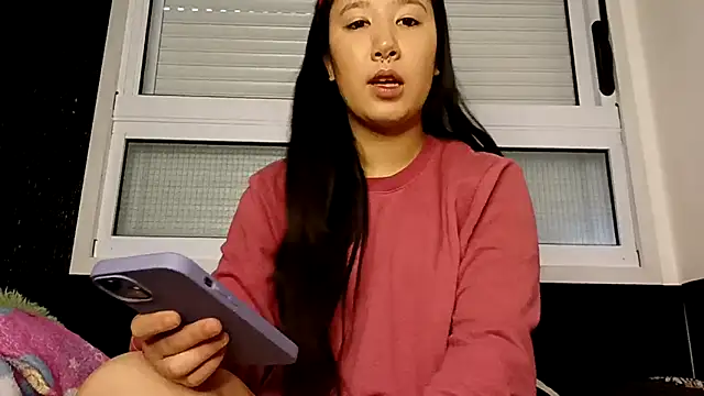 Japabaixinha online show from October 10, 2025, 1:23 pm