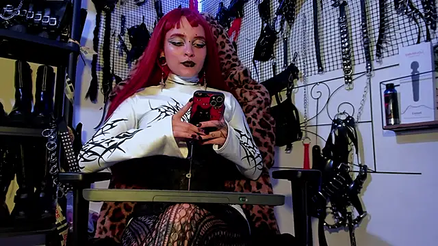 Snapshot of Agatha_BDSM chatting on January 11, 2025, 10:51 pm Agatha BDSM online show from January 11, 2025, 10:51 pm