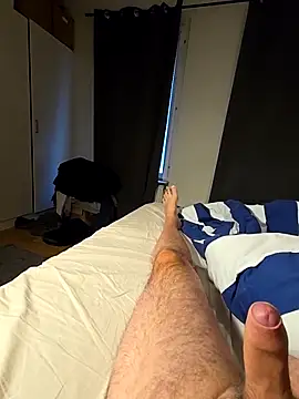 Snapshot of handyman32a chatting on October 4, 2025, 7:10 am handyman32a online show from October 4, 2025, 7:10 am