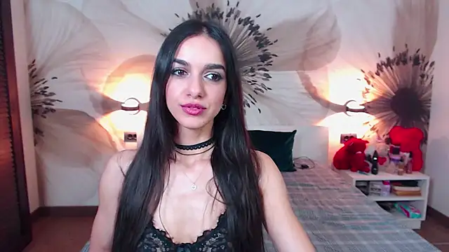 KatherineBisou online show from March 11, 2026, 9:09 pm