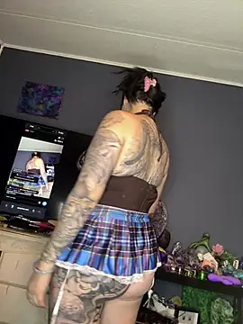 skinwalkingzombie online show from June 27, 2026, 1:55 am