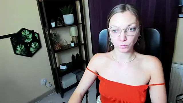 EmillyPlay online show from February 6, 2025, 5:40 pm