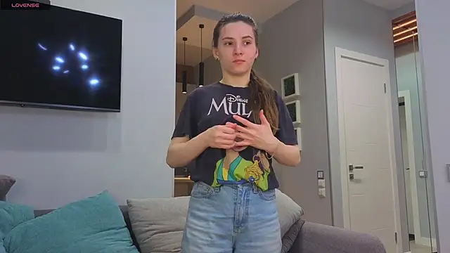 DonnaBurkee online show from November 9, 2025, 4:38 am