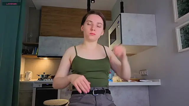 Snapshot of DonnaBurkee chatting on June 28, 2026, 4:41 am DonnaBurkee online show from June 28, 2026, 4:41 am