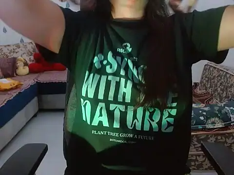Snapshot of InayatSingh chatting on July 19, 2026, 11:29 am InayatSingh online show from July 19, 2026, 11:29 am