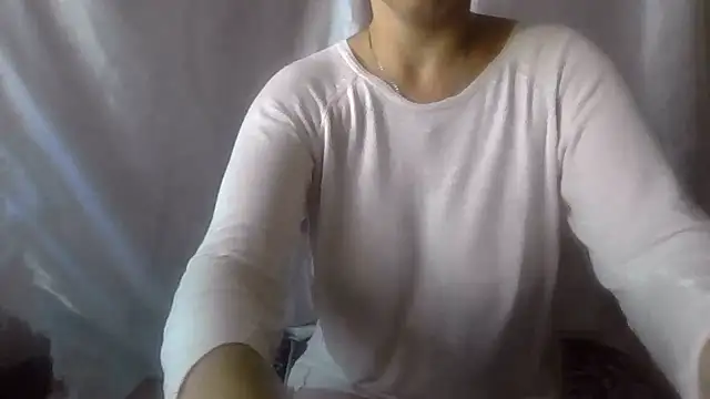 Burberrry  online show from June 25, 2026, 4:32 am