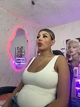 Snapshot of SALOOMEE__ chatting on December 18, 2025, 12:27 am SALOOMEE online show from December 18, 2025, 12:27 am