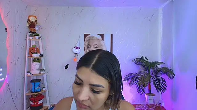 Snapshot of SALOOMEE__ chatting on January 12, 2026, 7:42 pm SALOOMEE online show from January 12, 2026, 7:42 pm