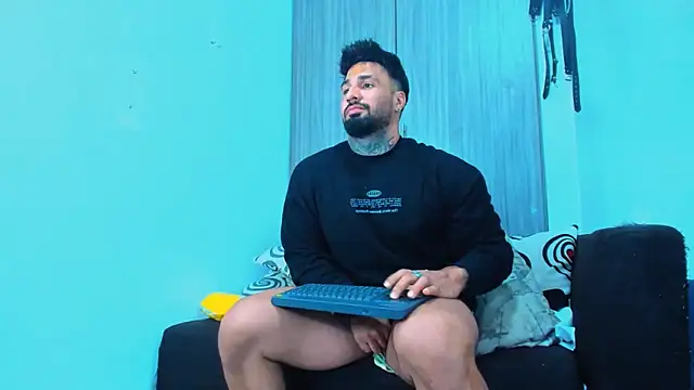 Snapshot of naugthy_dominant chatting on October 3, 2025, 8:32 pm naugthy dominant online show from October 3, 2025, 8:32 pm