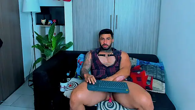 Snapshot of naugthy_dominant chatting on November 4, 2025, 1:59 pm naugthy dominant online show from November 4, 2025, 1:59 pm