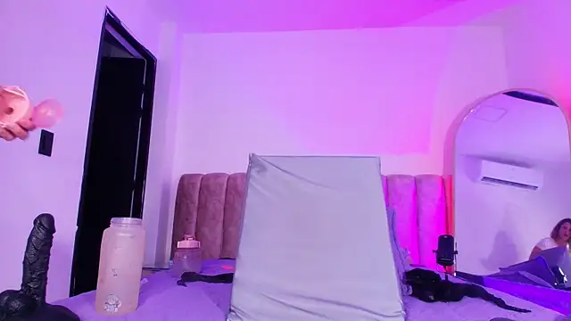 diane di online show from November 29, 2025, 7:14 pm