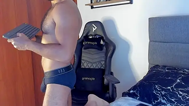 ethaanjones online show from March 15, 2026, 12:12 pm