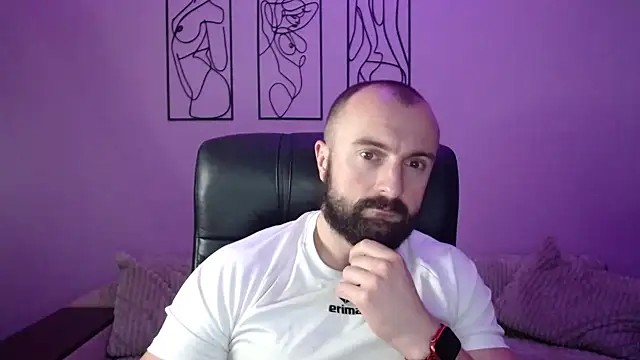 brindlefly6969 online show from October 30, 2025, 12:25 pm