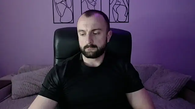 brindlefly6969 online show from April 2, 2026, 10:22 am