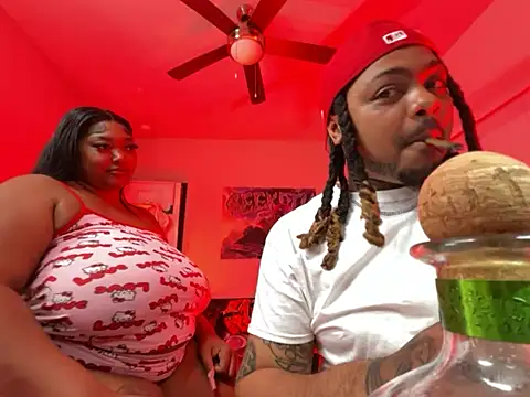 4EVAGLACIERS online show from March 10, 2026, 6:28 am