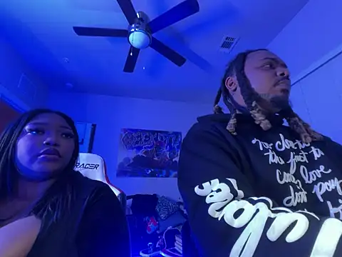 4EVAGLACIERS online show from February 1, 2026, 5:38 am