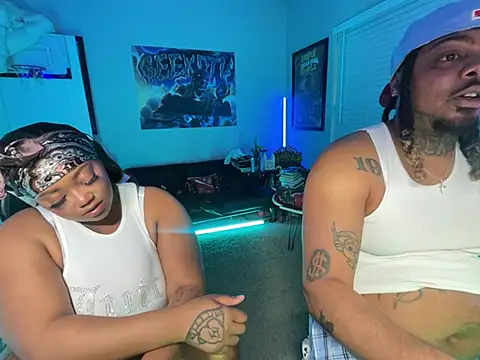 4EVAGLACIERS online show from April 18, 2026, 5:21 am