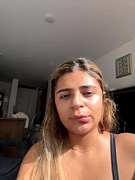 Snapshot of pamell_col chatting on October 22, 2025, 1:43 pm pamell col online show from October 22, 2025, 1:43 pm