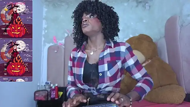 puca ebony online show from October 11, 2025, 2:18 pm