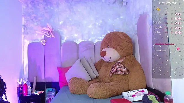 puca ebony online show from November 4, 2025, 7:39 pm